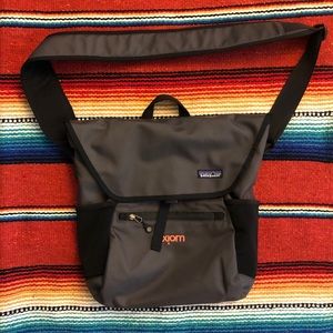 Patagonia Vertical Mass Messenger Bag